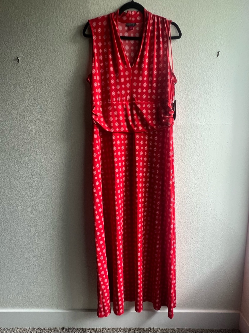 Vince Camuto 1X Red White Medallion Print Ruched Waist Maxi Dress NWT